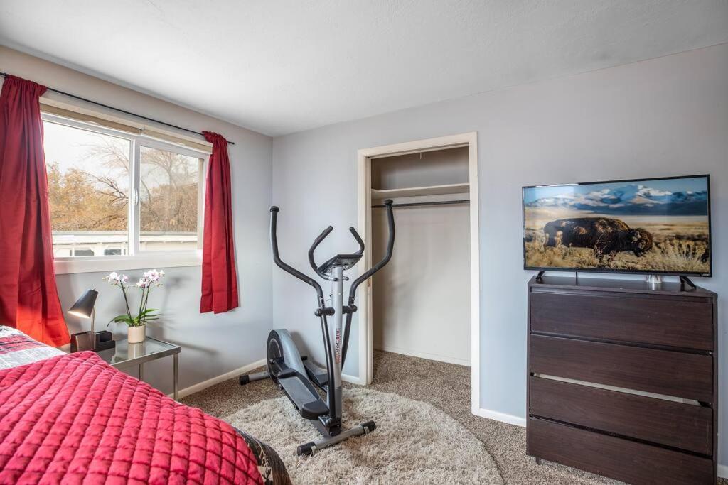 Pet Friendly Millcreek Home Close To Downtown/Mtns Salt Lake City Exterior photo