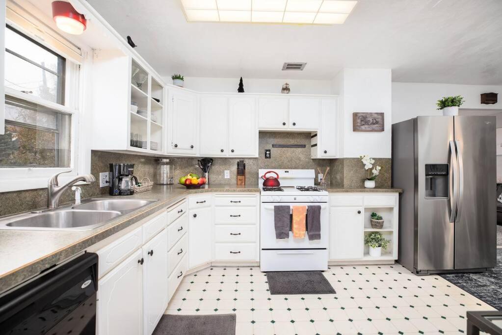 Pet Friendly Millcreek Home Close To Downtown/Mtns Salt Lake City Exterior photo