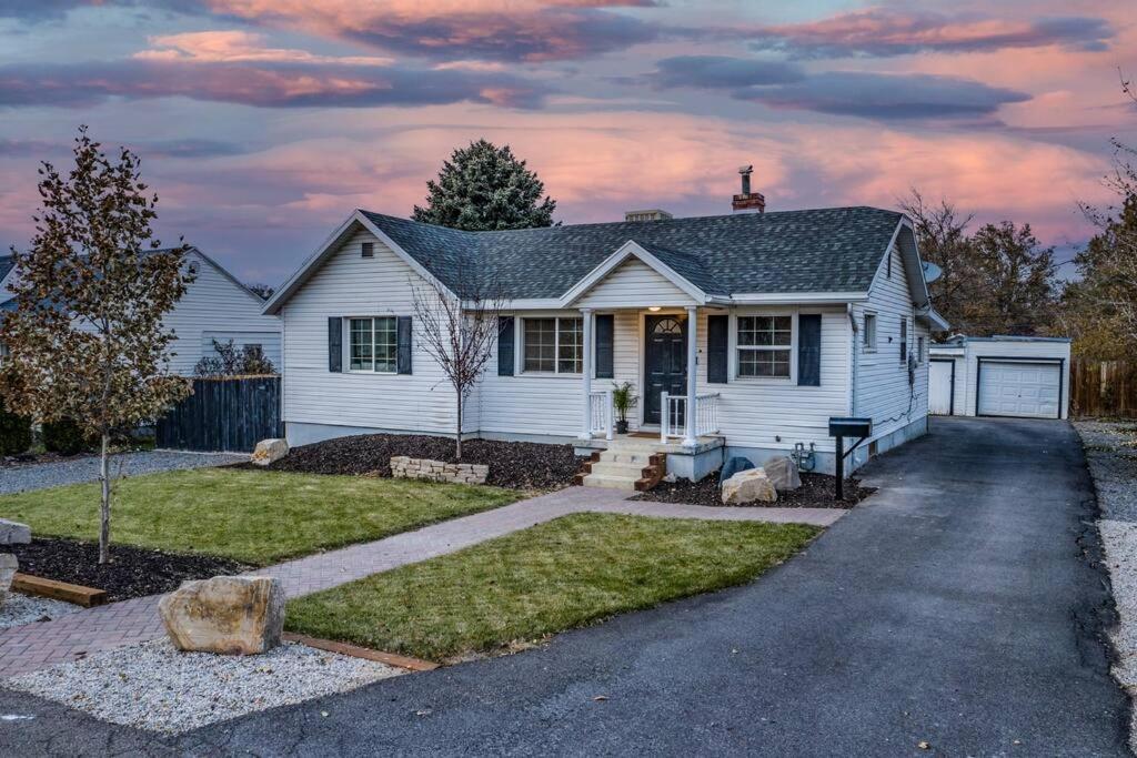 Pet Friendly Millcreek Home Close To Downtown/Mtns Salt Lake City Exterior photo